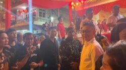"Walikota Edi Rusdi Kamtono meninjau kemeriahan malam Imlek di Jalan Gajah Mada Pontianak dan pastikan atraksi naga serta barongsai akan meriahkan Cap Go Meh. "