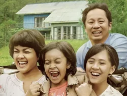 5 Rekomendasi Film Kekeluargaan yang Hangat untuk Teman Ngabuburit di Rumah