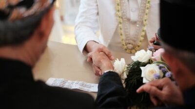 Ilustrasi prosesi ijab kabul nikah di kantor urusan agama. (Dok. Ist)