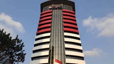 KPK tangkap Wakil Ketua PN Depok. Ironi "Wakil Tuhan" yang terjerat suap di tengah pesta kemenangan Timnas Futsal. (Dok. Ist)