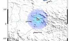 "Wilayah Sintang diguncang gempa tektonik M3,2 akibat aktivitas Sesar Adang pada kedalaman 16 km. Belum ada laporan kerusakan, warga diminta waspada bangunan retak."