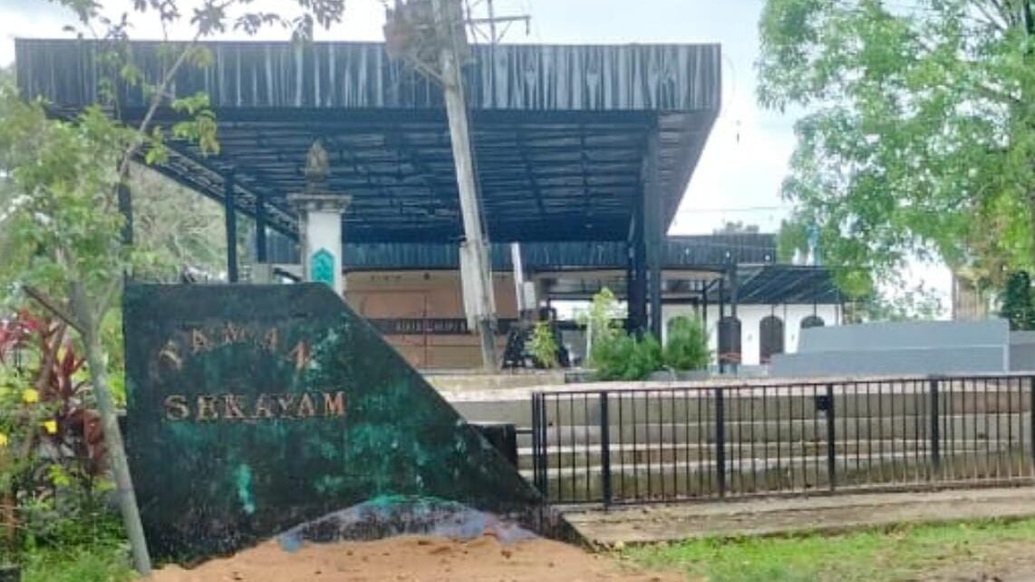 "GNPK Kalbar desak Kejati ambil alih penyelidikan polemik alih fungsi Taman Sekayam Sanggau yang dinilai mandek. Diduga ada pelanggaran prosedur RTH dan taksasi."