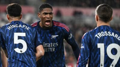 Arsenal Ditahan Imbang Brentford 1-1