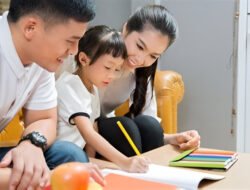 Tips Mendidik Anak Agar Cerdas dan Memiliki Karakter Kuat