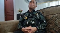 "Gubernur Kalbar Ria Norsan menyoroti capaian IPM Kalbar yang berada di peringkat lima se-Kalimantan. Perluasan Paket C dan akurasi data Dukcapil jadi fokus utama."