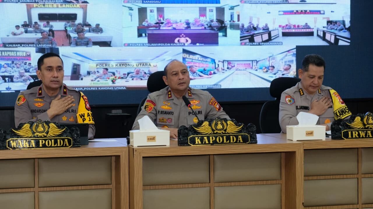 Kapolda Kalbar Irjen Pol Pipit Rismanto saat memimpin jalannya agenda Rapat Pimpinan (Rapim) Tahun 2026 di Graha Khatulistiwa, Pontianak.