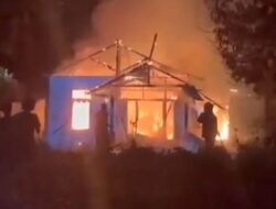 Ditinggal Buka Puasa Bersama, Satu Rumah di Benua Kayong Ketapang Ludes Terbakar