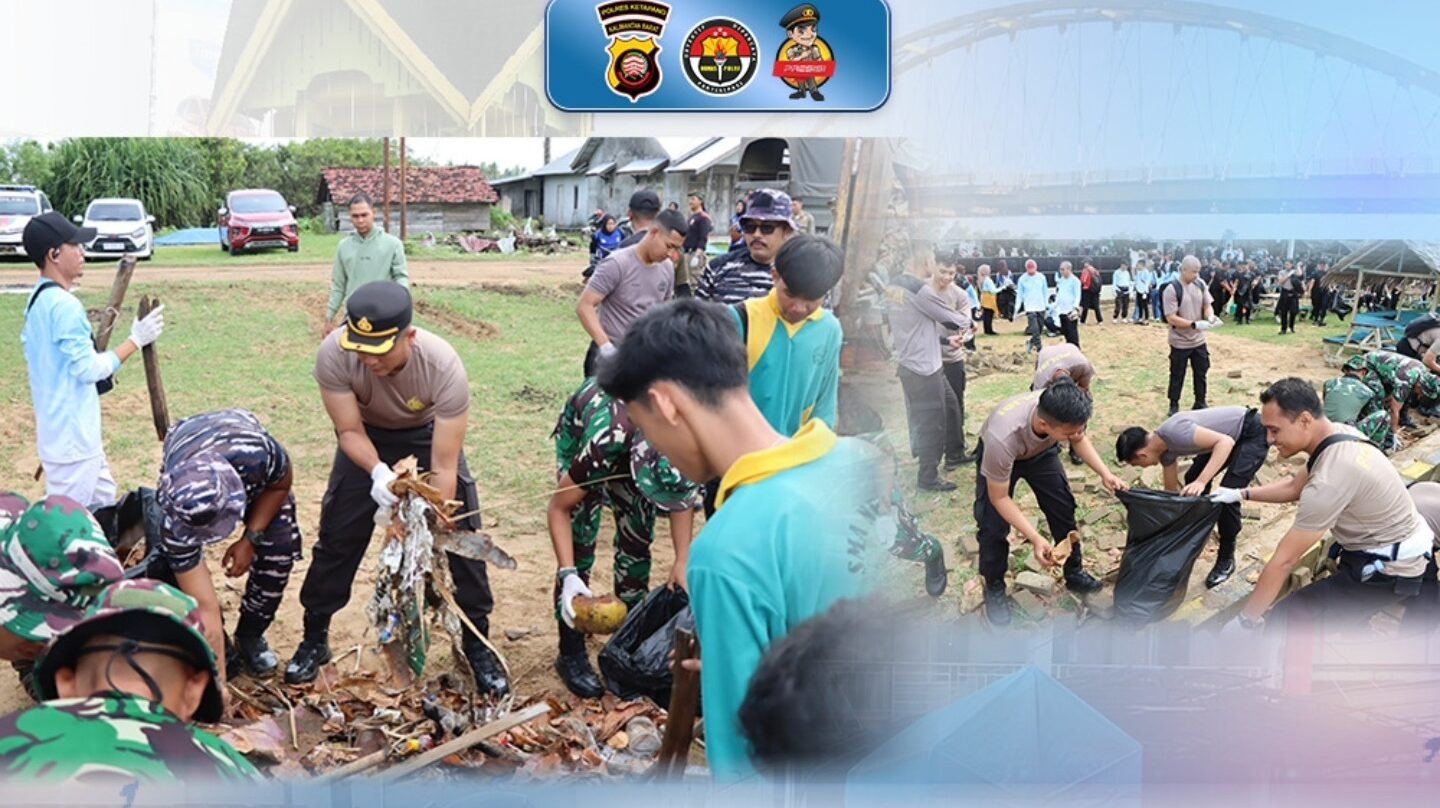 Personel Polres Ketapang bersama Forkopimda dan pelajar bergotong royong membersihkan sampah di kawasan Pantai Pecal dalam rangka Gerakan ASRI. (Dok. HO/Faktakalbar.id)