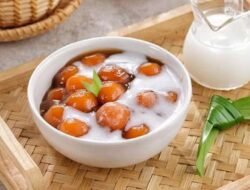 Kolak Pisang vs Biji Salak: Mana Takjil yang Lebih Sehat Menurut Pakar?