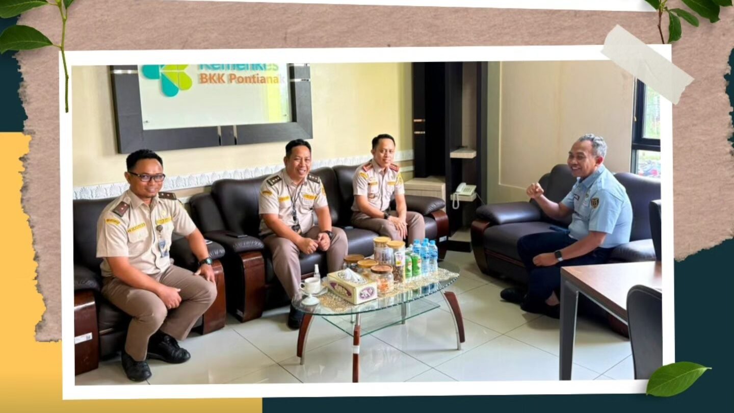 Kepala Karantina Kalbar Ferdi melakukan pertemuan koordinasi dengan Kepala BKK Pontianak Mokhamad Zainul Mukhorobin terkait mitigasi penyakit Nipah. (Dok. HO/Faktakalbar.id)