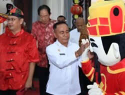 Wagub Krisantus Hadiri Perayaan Imlek PSMTI dan Hakka
