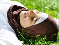 Cara Menjaga Kesegaran Kulit Saat Puasa Agar Glowing