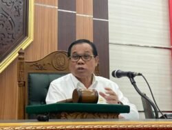 Mahasiswa Se-Kalimantan Barat Gelar Aksi di DPRD Provinsi, Desak DPRD Evaluasi Program MBG dan Polri