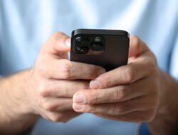 7 Aplikasi Populer Pemicu Kecanduan HP di Indonesia