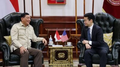 Menteri Pertahanan Sjafrie Sjamsoeddin saat menerima kunjungan kehormatan John Noh di Kantor Kemhan Jakarta untuk membahas Super Garuda Shield 2026. (Dok. HO/Faktakalbar.id)