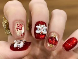 Inspirasi Nail Art Imlek Simple yang Elegan