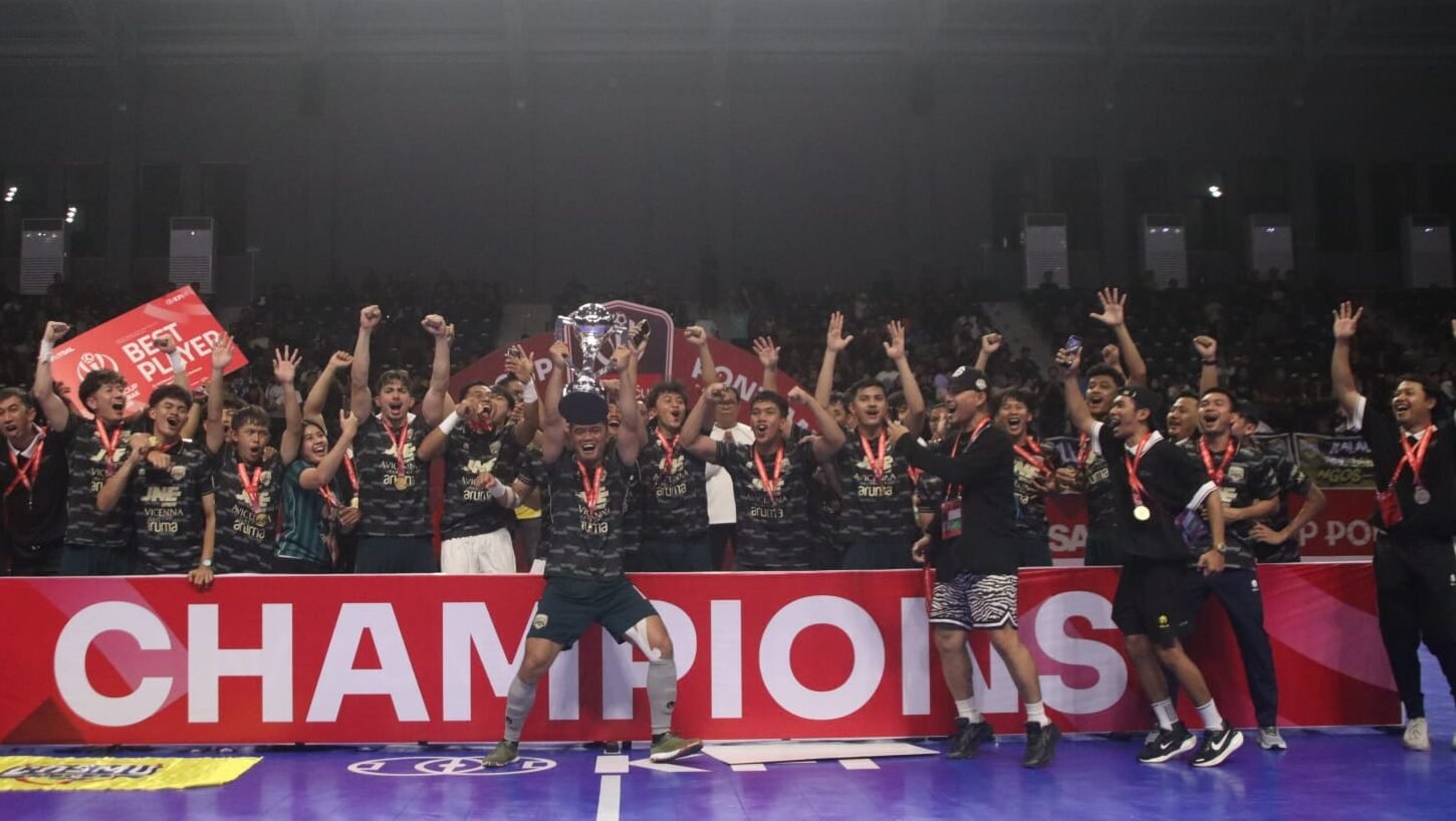 "Pangsuma FC meraih posisi runner up di Futsal Nation Cup 2026 setelah kalah tipis dari Cosmo JNE FC. Simak ulasan pertandingan dan optimisme Wagub Kalbar."