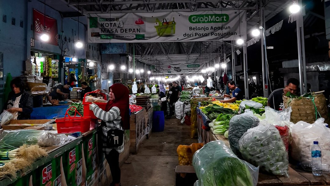 Ilustrasi - Pemerintah Kabupaten Kubu Raya menggelar operasi pasar dengan menyediakan ratusan paket sembako bersubsidi untuk menjaga daya beli warga selama Ramadan. (Dok. Ist)