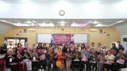 Wakil Bupati Sanggau, Susana Herpena, saat penutupan program Mentoring Berbasis Analisis Kebutuhan bagi Guru Bahasa Inggris di Kabupaten Sanggau.