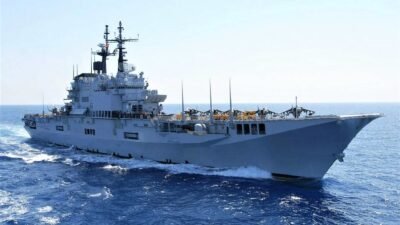 Kapal Induk Giuseppe Garibaldi milik Italia yang rencananya akan diakuisisi oleh TNI AL dan menjadi lokasi pelatihan bagi 100 personel terpilih. (Dok. HO/Faktakalbar.id)