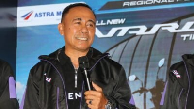 "Wakil Gubernur Kalbar Krisantus Kurniawan hadiri peluncuran Honda Vario 125 di Gaia Mall Kubu Raya. Simak keseruan acara dan pesan kolaborasi ekonomi daerah."