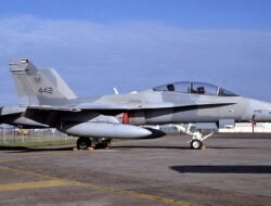 Trump Teken Perintah Eksekutif Perketat Pengawasan Ekspor Senjata AS