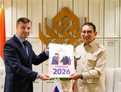 Diplomasi Sinema: Rusia Serahkan Salinan Film Klasik ‘Turang’ 1957 ke Menteri Kebudayaan RI