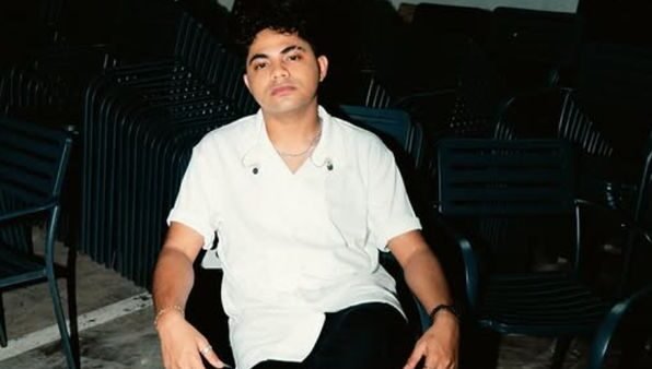 "Polres Belu menetapkan penyanyi Piche Kota dan dua rekannya sebagai tersangka pemerkosaan siswi SMA di Atambua. Terancam 15 tahun penjara, satu pelaku diburu karena tidak kooperatif."