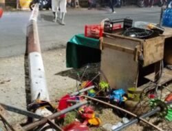 Muatan Mobil Tersangkut, Pelaku UMKM Jadi Korban Portal Roboh di Sungai Pinyuh