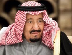 Cair Jelang Ramadan, Raja Salman Kucurkan BLT Rp13 Triliun untuk Warga Saudi