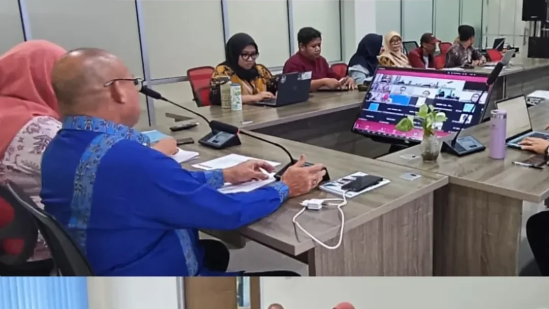 Suasana rapat koordinasi daring yang dipimpin Disbunnak Provinsi Kalbar untuk membahas stabilitas pasokan dan harga produk hewan jelang HBKN 2026. (Dok. HO/Faktakalbar.id)