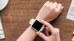 "Bingung mencari kado? Simak 4 rekomendasi kado Valentine terbaik untuk pasangan Anda agar momen kasih sayang tahun ini terasa lebih spesial dan bermakna."