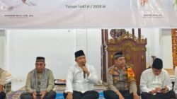 Bupati Ketapang Alexander Wilyo saat menyampaikan sambutan di hadapan warga dalam rangkaian kegiatan Safari Ramadan di Masjid Al-Khair, Kecamatan Nanga Tayap, Senin (23/2/2026).