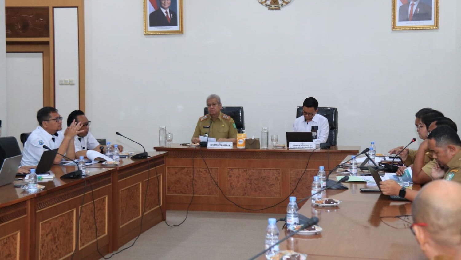 Sekretaris Daerah Provinsi Kalbar, Harisson, saat menerima audiensi Direktur Pengendalian Pemanfaatan Ruang Laut KKP RI di Kantor Gubernur Kalbar, Senin (9/2/2026).