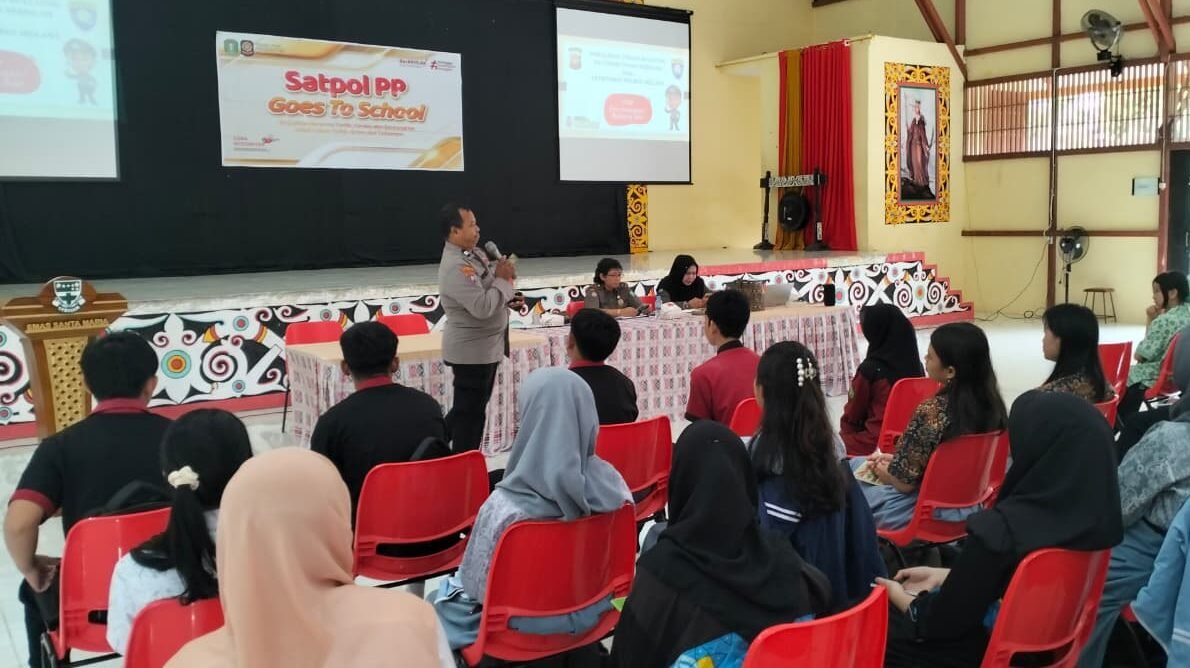 Cegah perundungan sejak dini, Polres Melawi dan Satpol PP gelar Sosialisasi Anti Bullying di SMA Santa Maria.