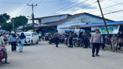 warga memadati lapak pedagang takjil untuk berburu menu berbuka puasa, membuat aktivitas Pasar Juadah di Kecamatan Sekadau Hilir meningkat signifikan, Kamis (19/2/2026).