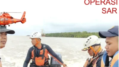 Poster resmi Operasi SAR Kantor Pencarian dan Pertolongan Pontianak dalam pencarian ABK KM Dharma Ferry II yang tenggelam di Sungai Delta Pawan, Ketapang. (Dok. HO/Faktakalbar.id)