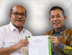 Terima Hibah Aset EBTKE, Wabup Ketapang Perjuangkan Bantuan Lampu Surya untuk Masyarakat