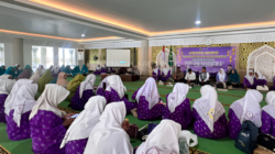 Wabup Mempawah Juli Suryadi meminta perempuan Islam menguatkan peran strategis lewat dakwah yang menyejukkan. (Dok: Pemkab Mempawah)