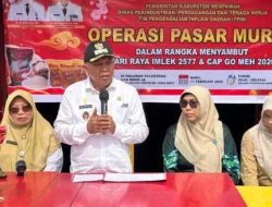 Jelang Imlek, Pemkab Mempawah Gelar Pasar Murah Sembako di Klenteng Sam Bong Ja