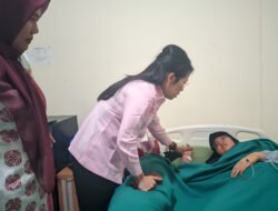 Wali Kota Singkawang Tinjau 56 Siswa Diduga Keracunan MBG