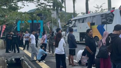 "Mudik bukan sekadar pulang kampung. Simak 4 persiapan penting untuk melepas rindu kepada keluarga agar momen pertemuan terasa lebih hangat dan berkesan."