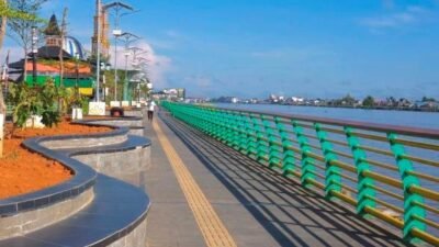 "Butuh liburan singkat? Simak 4 rekomendasi tempat micro-adventure di Kota Pontianak mulai dari Waterfront hingga Hutan Kota untuk menyegarkan pikiran Anda."