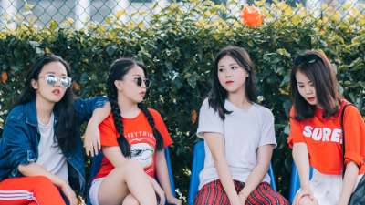 "Masa pubertas membutuhkan perhatian ekstra. Yuk, terapkan 4 tips menjaga kesehatan untuk remaja perempuan agar selalu fit, bebas anemia, dan memiliki mental yang sehat."