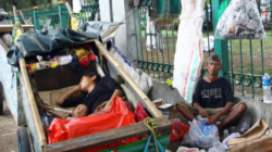 "Mengapa kemiskinan di Indonesia sulit diputus? Simak 5 alasan dibalik kemiskinan struktural mulai dari akses pendidikan hingga masalah kepemilikan lahan."