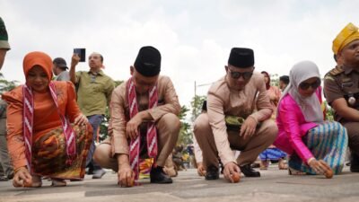 "ILUSTRASI - Penasaran kenapa bayangan bisa hilang? Simak 5 fakta unik kulminasi matahari di Pontianak, mulai dari fenomena telur berdiri hingga pergeseran garis khatulistiwa."