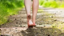 "Merasa lelah secara mental? Simak 5 cara manis dan gratis untuk memulihkan kesehatan mental kamu mulai dari journaling hingga digital detox."