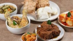 "Tetap di kost saat lebaran? Jangan sedih! Simak 5 ide kegiatan seru dan produktif yang bisa kamu lakukan di kost saat tidak pulang kampung."