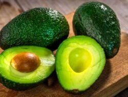 Jangan Salah Pilih! Ini 5 Buah yang Wajib Dihindari Saat Kamu Sedang Diare