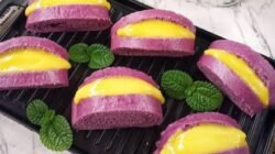 "Bingung mencari buah tangan untuk keluarga di kampung halaman? Simak 5 rekomendasi oleh-oleh khas Pontianak yang awet dan praktis dibawa saat perjalanan mudik."